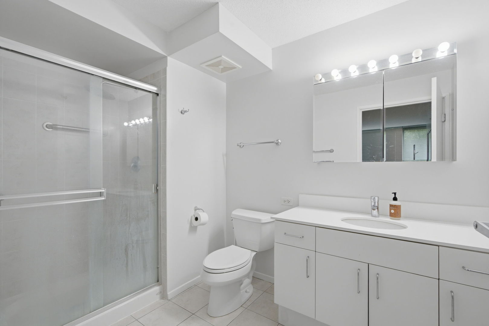 800 Elgin Road, Unit 502 Evanston, IL 60201 - Photo 14 of 30 Gallery Image 14