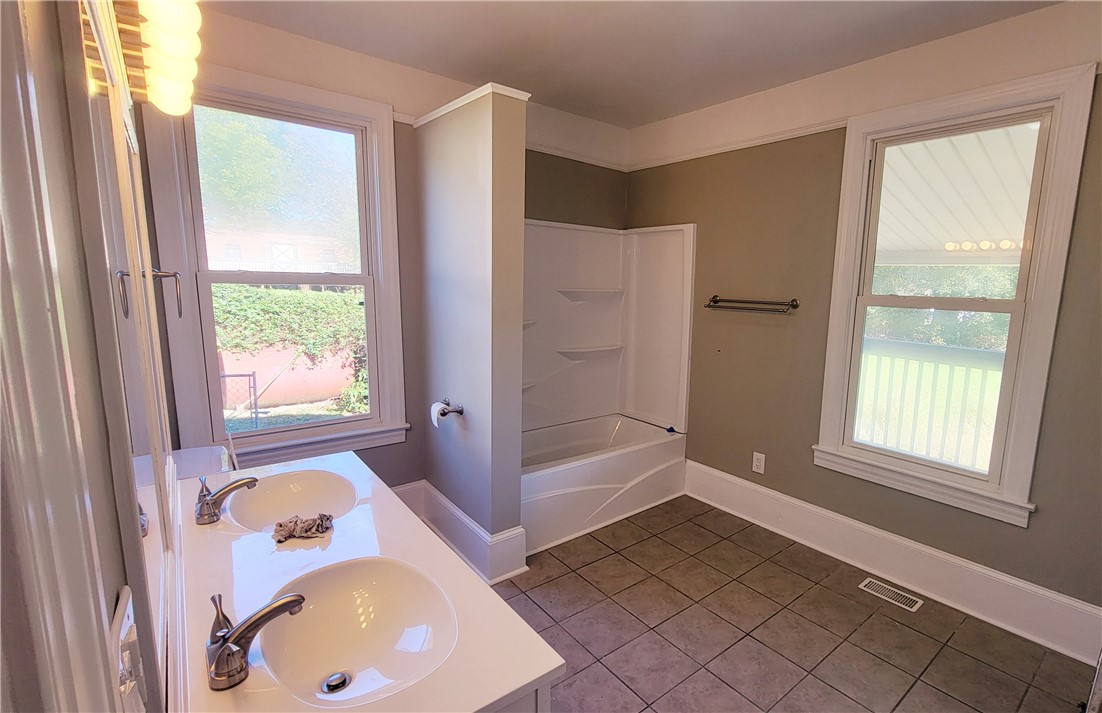 110 West Woodside Circle Liberty, SC 29657 - Photo 26 of 34