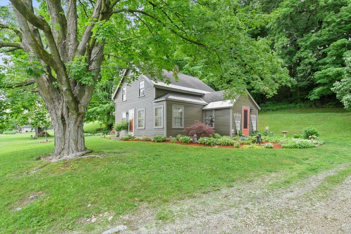 672 Vermont Rte 7a Shaftsbury, VT 05262 - Photo 30 of 33 Gallery Image 30