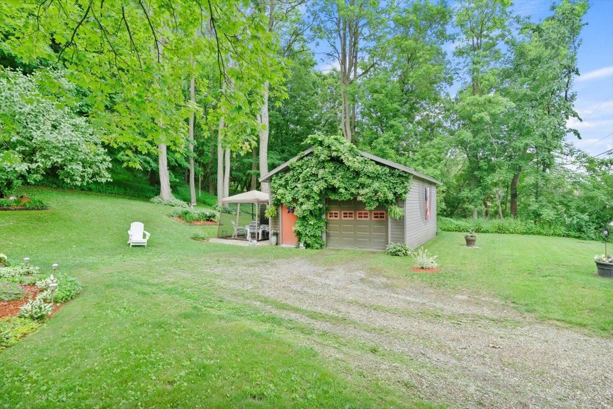 672 Vermont Rte 7a Shaftsbury, VT 05262 - Photo 32 of 33 Gallery Image 32