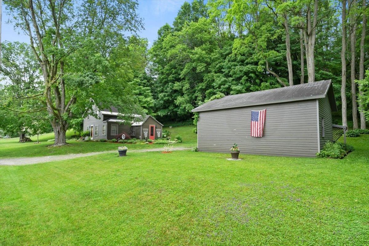 672 Vermont Rte 7a Shaftsbury, VT 05262 - Photo 5 of 33 Gallery Image 5
