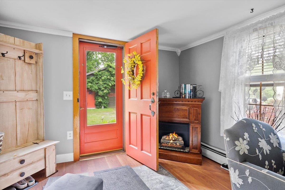 672 Vermont Rte 7a Shaftsbury, VT 05262 - Photo 6 of 33 Gallery Image 6