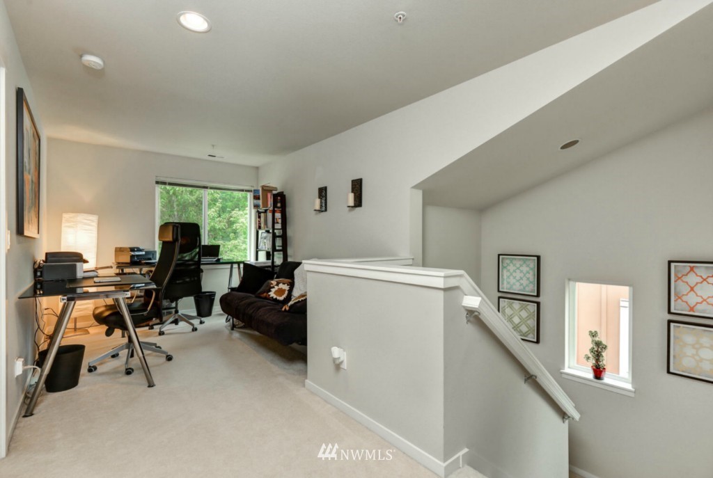 127 Sky Ridge Road Northwest Issaquah, WA 98027 - Photo 16 of 25