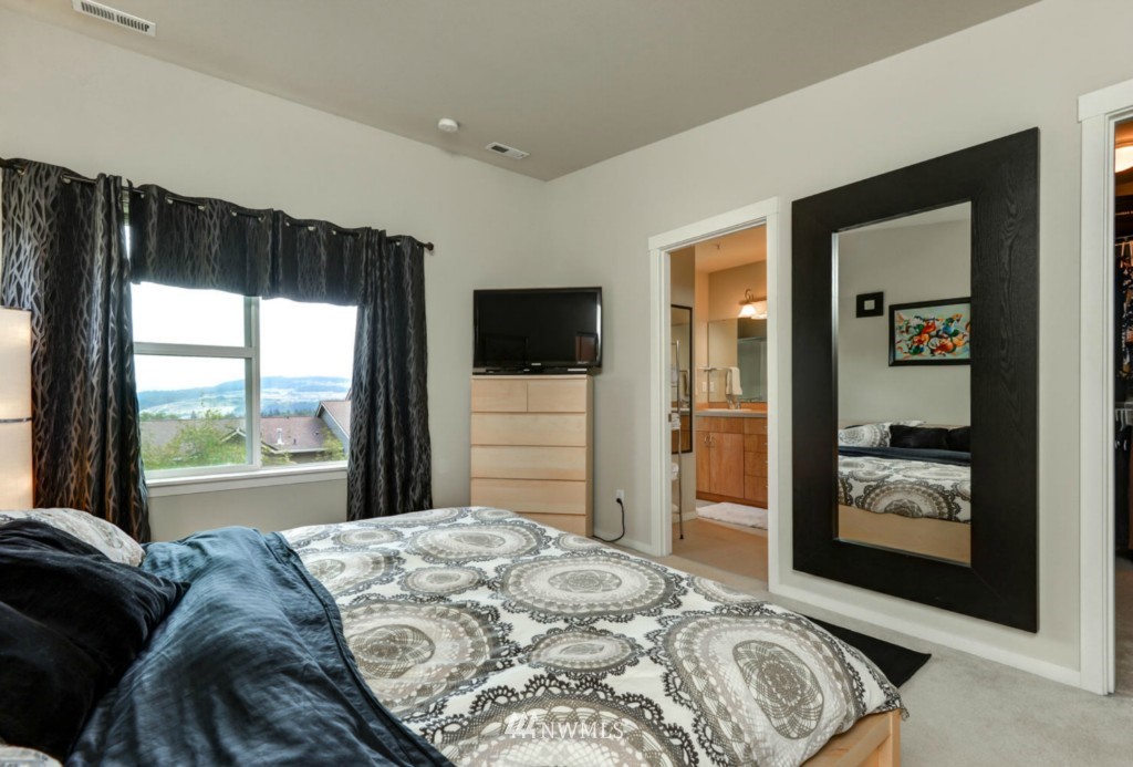 127 Sky Ridge Road Northwest Issaquah, WA 98027 - Photo 18 of 25