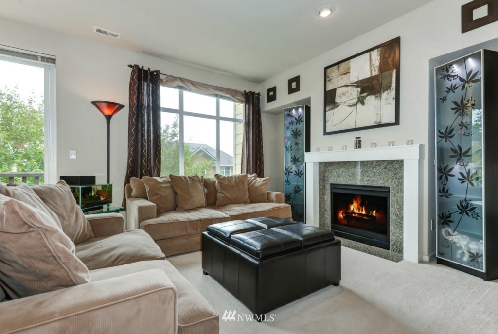 127 Sky Ridge Road Northwest Issaquah, WA 98027 - Photo 3 of 25