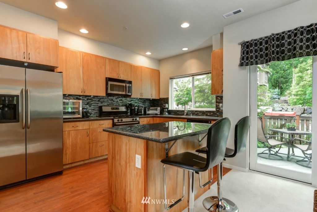 127 Sky Ridge Road Northwest Issaquah, WA 98027 - Photo 8 of 25