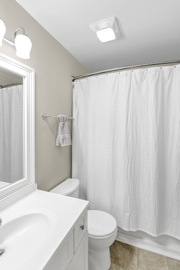 460 Hunters Way Fox River Grove, IL 60021 - Photo 29 of 38