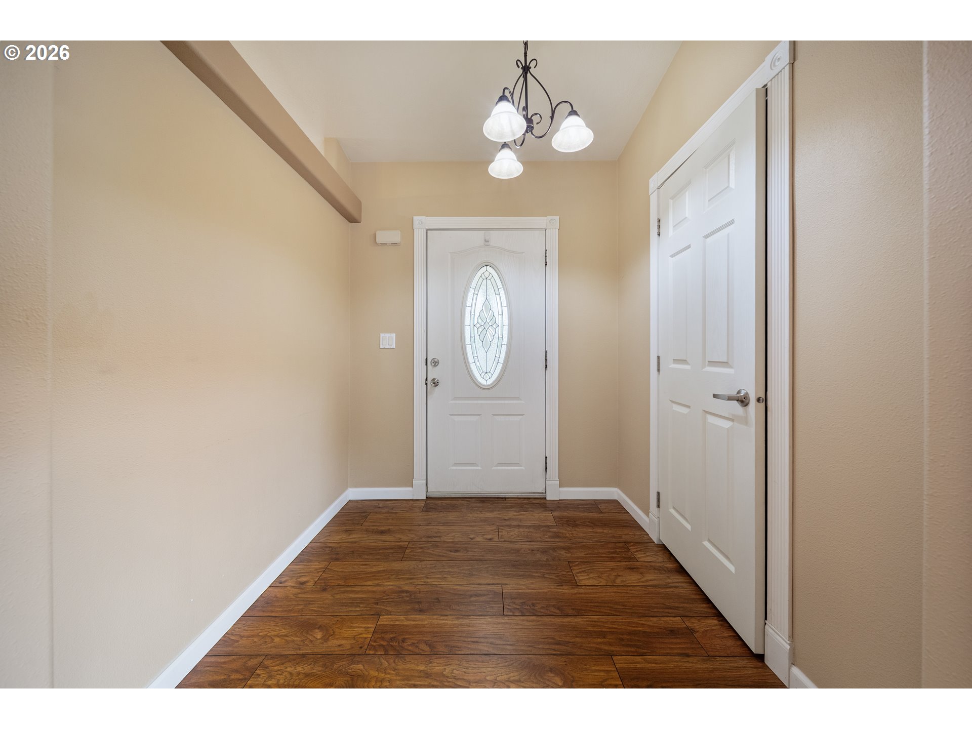 1710 Kristi Loop Lakeside, OR 97449 - Photo 9 of 48 Entrance/Foyer