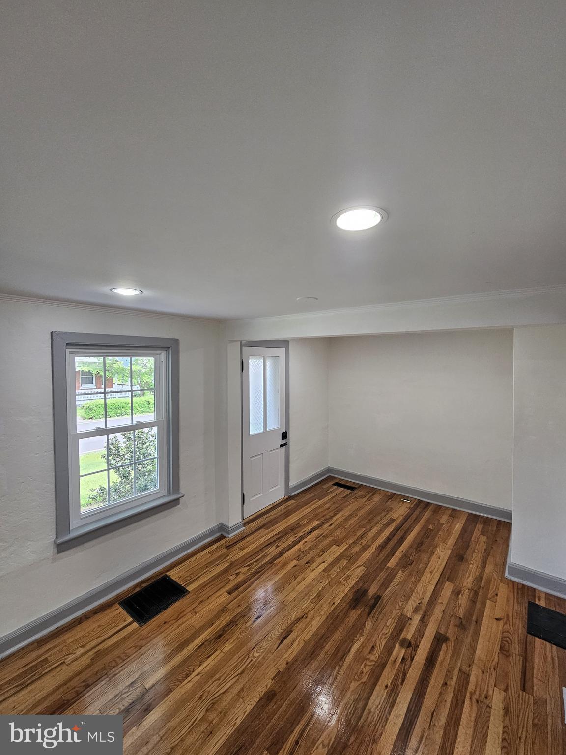 3103 Bedminster Road Ottsville, PA 18942 - Photo 6 of 24 Dining room