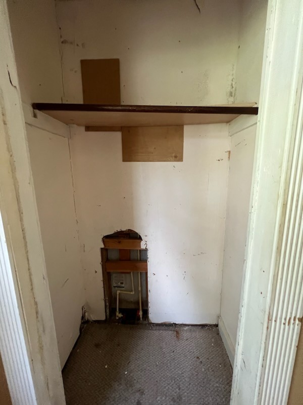 100 Park Circle Waverly, TN 37185 - Photo 21 of 32 a view of cupboard