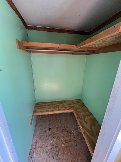 100 Park Circle Waverly, TN 37185 - Photo 25 of 32 a view of a room with wooden floor