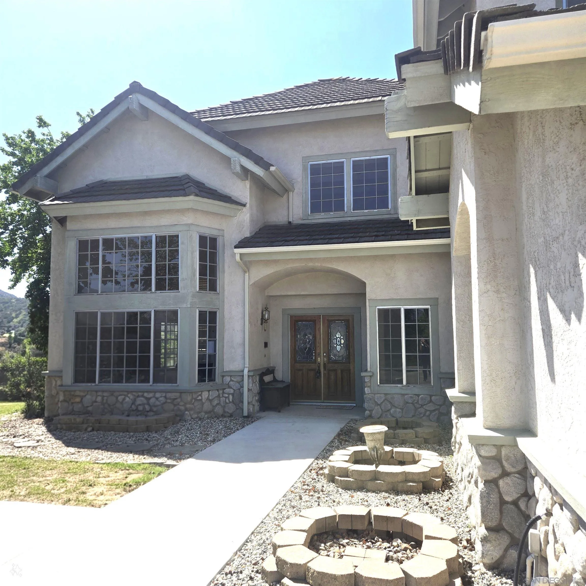 9448 Quail Canyon Road Lakeside, CA 92040 - Photo 2 of 69 Digitally Altered. Original Image (https://zimg.paragon.ice.com/ParagonImages/Property/PA/SDMLS/-520735/2/120/90/5eaea23140348abefb7ccfe595fd7de7/3/f6d80b79965f74004b7d9adc859e63fb/-520735-aeec94d9-a54a-4684-80df-6e0b80c5435c.JPG)