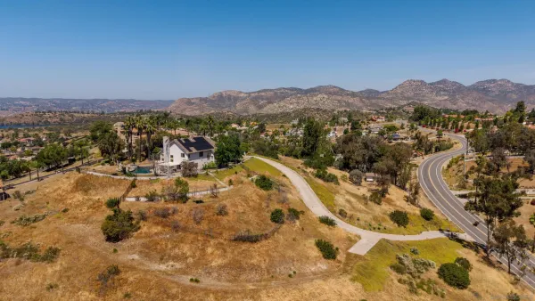$1,800,000 | 9448 Quail Canyon Road, Lakeside, CA 92040