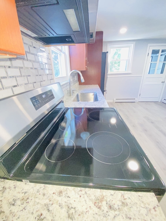 22 Front Street Clinton, MA 01510 - Photo 10 of 39
