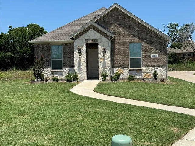 $2,800 | 1601 Blakely Place, Little Elm, TX 76227