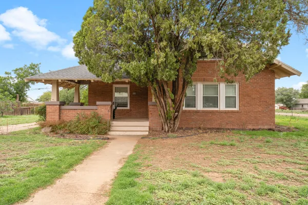 $165,000 | 500 West Garza Street, Slaton, TX 79364