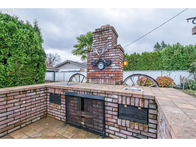 $445,000 | 4433 41st Avenue Northeast, Salem, OR 97305