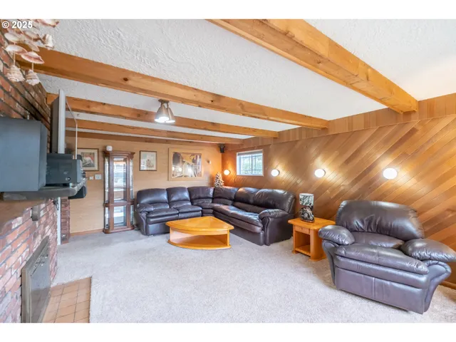 $445,000 | 4433 41st Avenue Northeast, Salem, OR 97305