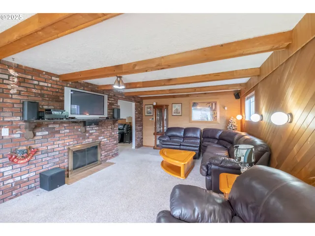 $445,000 | 4433 41st Avenue Northeast, Salem, OR 97305