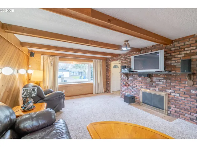 $445,000 | 4433 41st Avenue Northeast, Salem, OR 97305