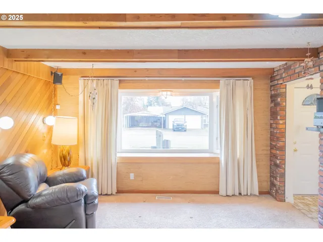 $445,000 | 4433 41st Avenue Northeast, Salem, OR 97305