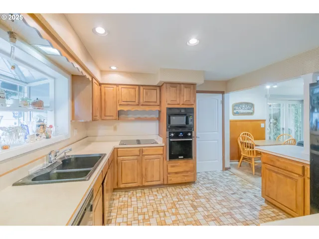 $445,000 | 4433 41st Avenue Northeast, Salem, OR 97305