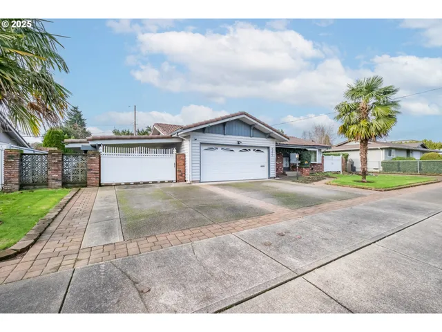 $445,000 | 4433 41st Avenue Northeast, Salem, OR 97305