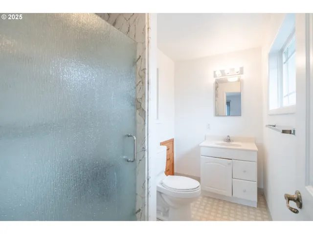 $445,000 | 4433 41st Avenue Northeast, Salem, OR 97305