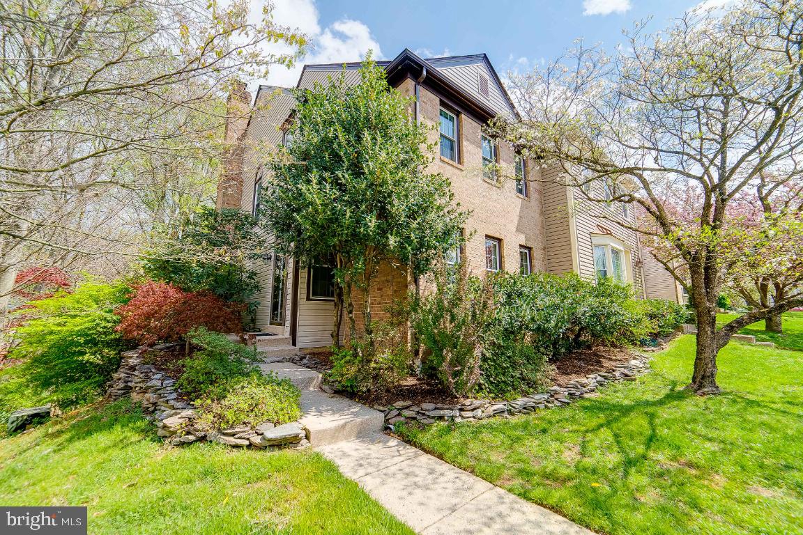 11968 Sentinel Point Court Reston, VA 20191 - Photo 1 of 45 Exterior entrance
