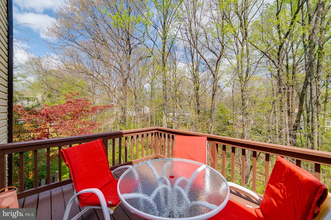 11968 Sentinel Point Court Reston, VA 20191 - Photo 41 of 45 Deck off Kitchen