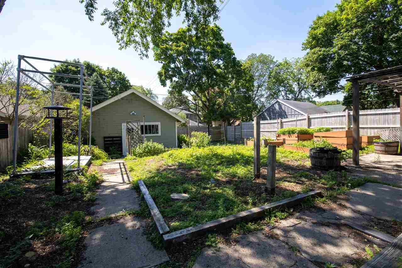 1719 Post Avenue Rockford, IL 61103 - Photo 28 of 29 a view of a house with backyard