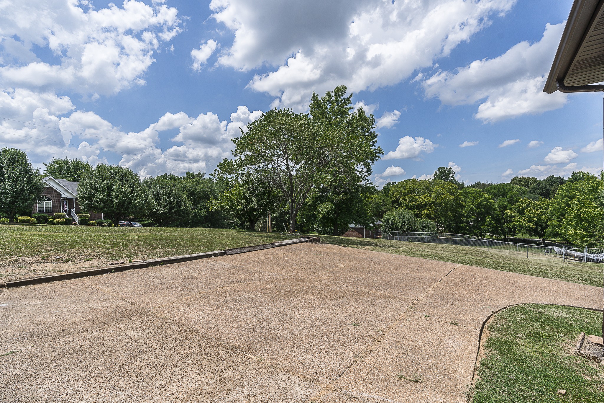 467 Calista Road White House, TN 37188 - Photo 30 of 33 Aggregate drive and parking