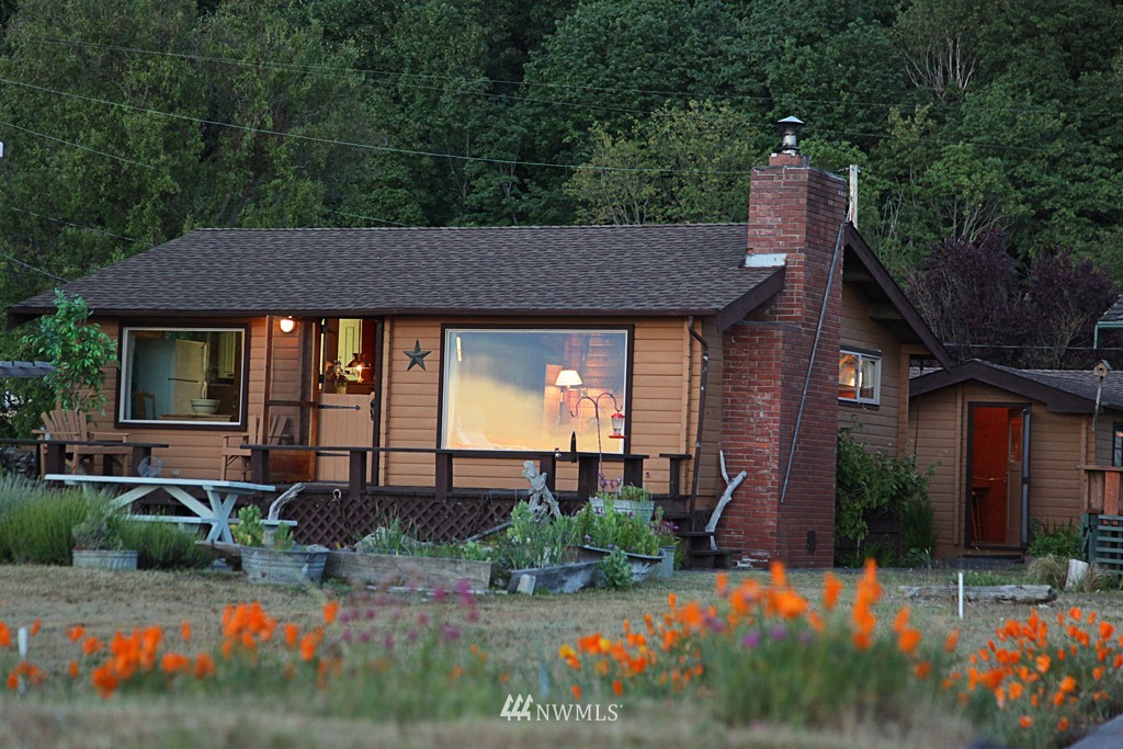 7590 Maxwelton Road Clinton, WA 98236 - Photo 12 of 17