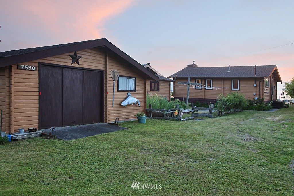 7590 Maxwelton Road Clinton, WA 98236 - Photo 13 of 17