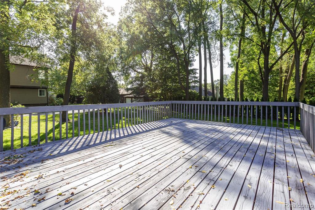 35115 West 13 Mile Road Farmington Hills, MI 48331 - Photo 10 of 50