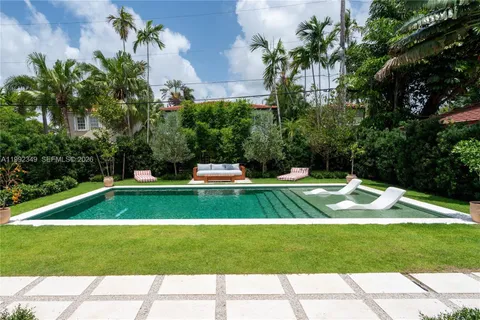 $4,195,000 | 4430 Royal Palm Avenue, Miami Beach, FL 33140
