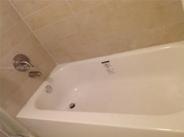 $2,300 | 16246 Laurel Drive, Unit 104, Weston, FL 33326
