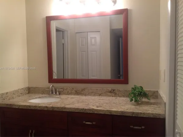 $2,300 | 16246 Laurel Drive, Unit 104, Weston, FL 33326