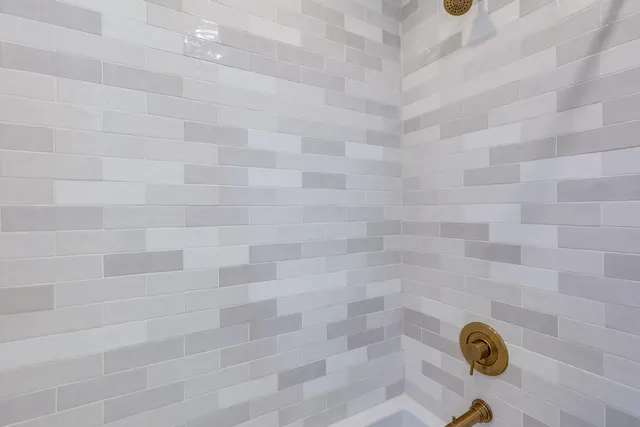 a view of entryway and workspace