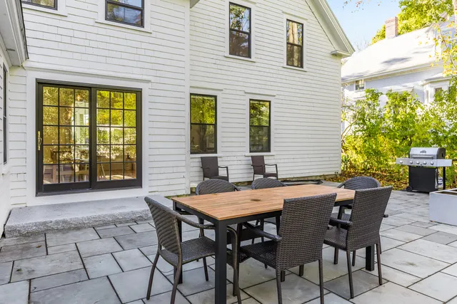 a picture of a bench in front of door