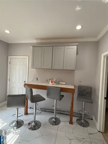 $2,500 | 753 South 11th Street, Unit 1, Newark, NJ 07103