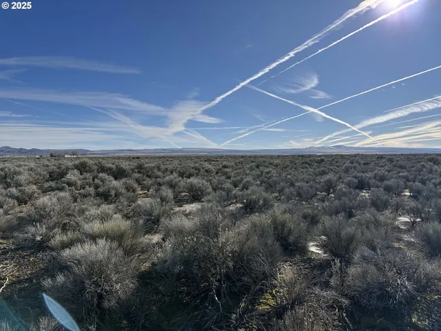 a close up of a street sign