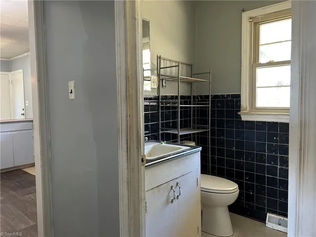 $169,900 | 2119 Old Pipers Gap Road, Cana, VA 24317