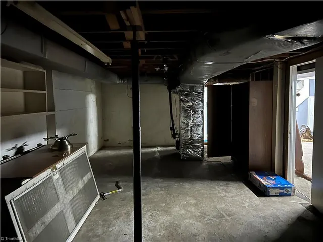 $169,900 | 2119 Old Pipers Gap Road, Cana, VA 24317