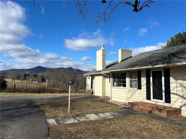 $169,900 | 2119 Old Pipers Gap Road, Cana, VA 24317