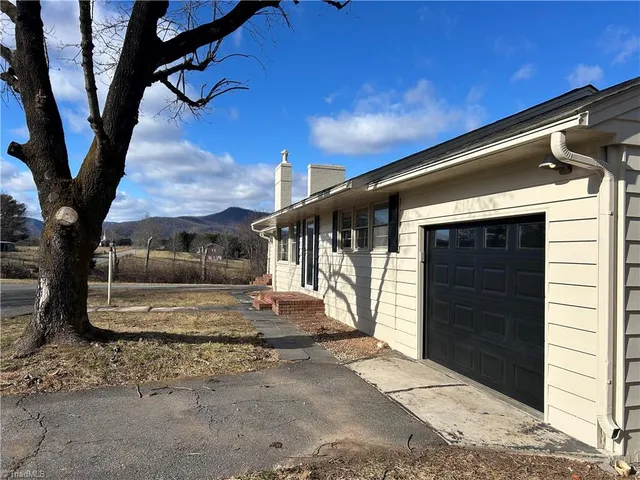 $169,900 | 2119 Old Pipers Gap Road, Cana, VA 24317