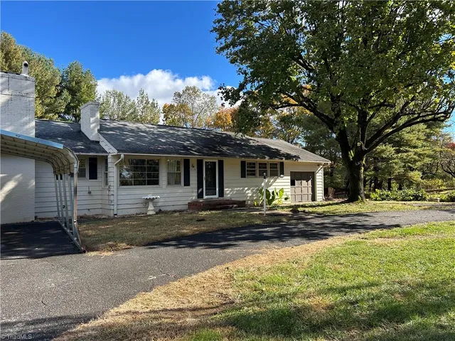 $169,900 | 2119 Old Pipers Gap Road, Cana, VA 24317