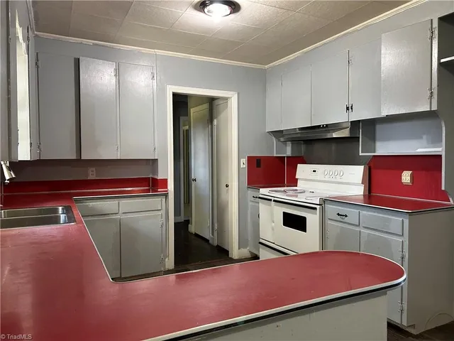 $169,900 | 2119 Old Pipers Gap Road, Cana, VA 24317