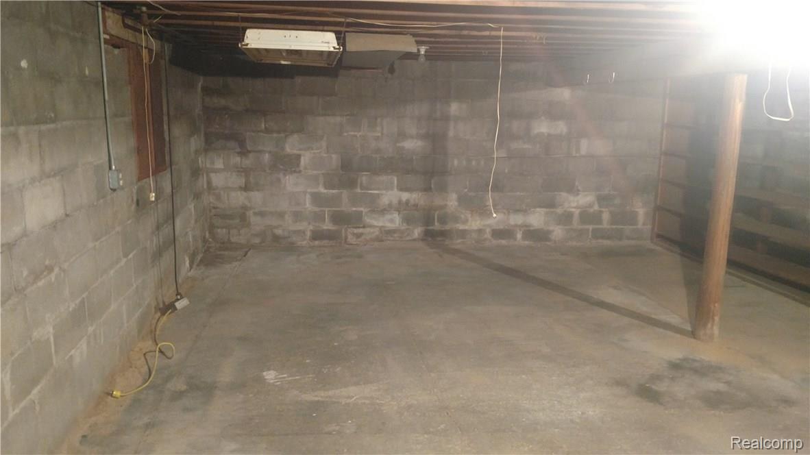 986 Angle Road Lapeer, MI 48446 - Photo 26 of 44 IMG_20170322_190847744.jpg