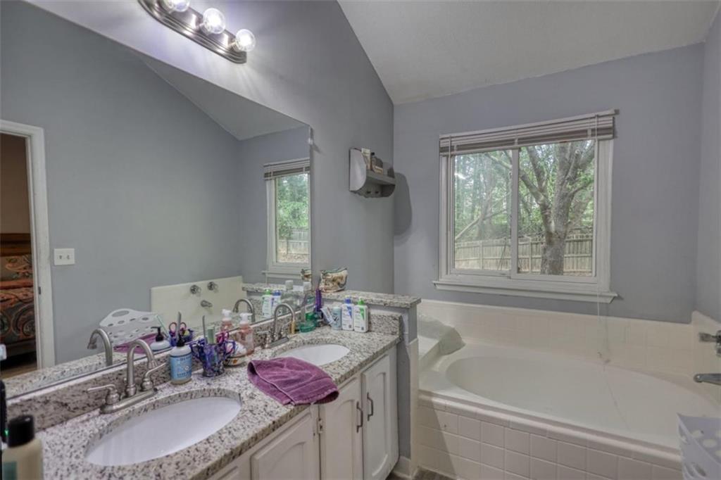 2206 Ridgewood Court Northeast Conyers, GA 30013 - Photo 30 of 49